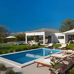 Luxury Luminosa Сплит