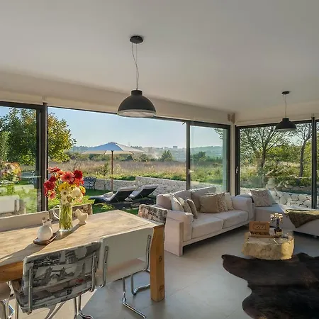 Villa Luxury Luminosa *