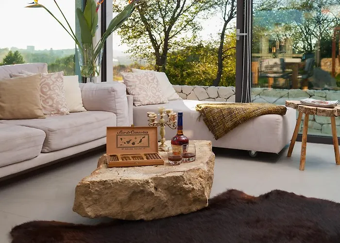 Luxury Luminosa Willa