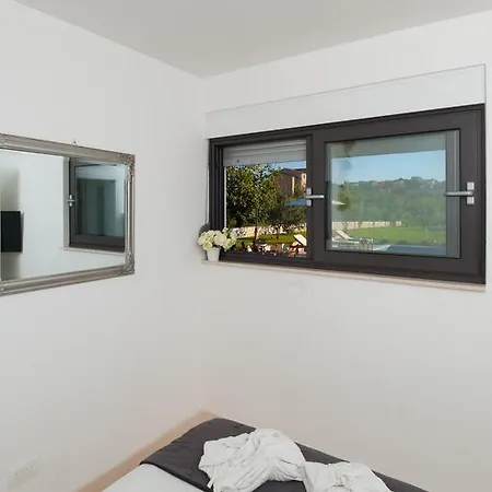 Luxury Luminosa *